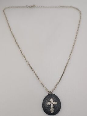 Silver Cross Pendant Necklace - Black Oval Pendant Bb28